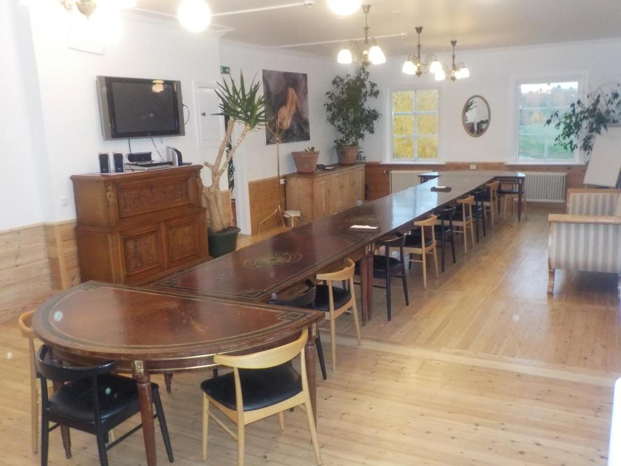Rada Hotel Hagfors Buitenkant foto